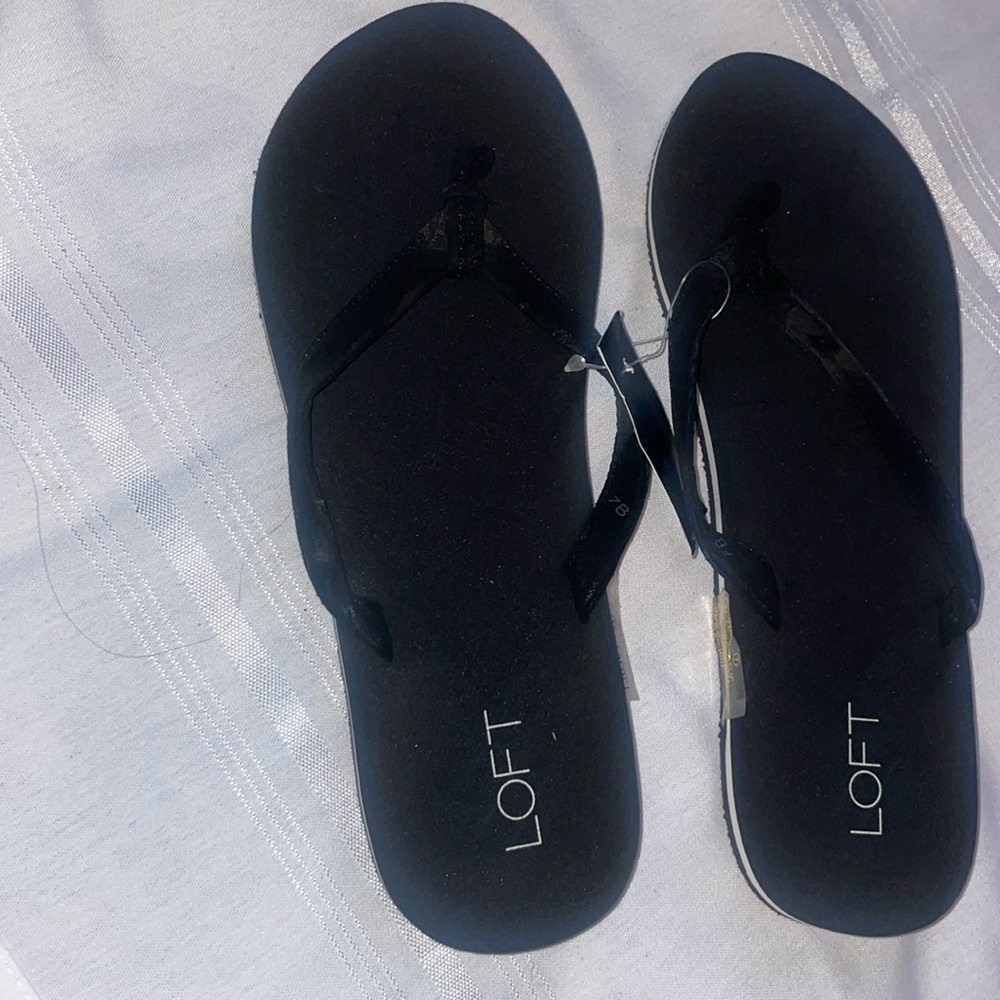 LOFT Women's Black Flip Flops